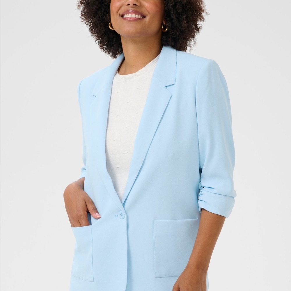 NWT Cocamia Blazer by Cream - clear Sky
